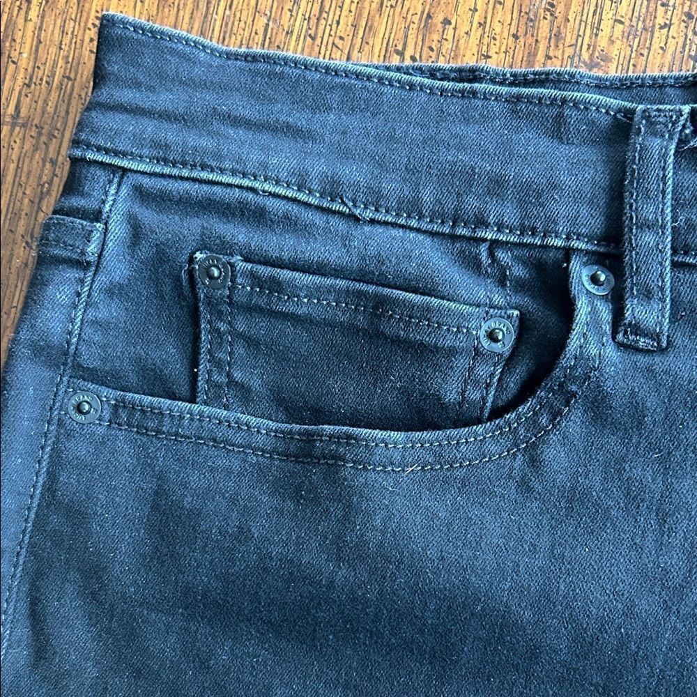 Lucky Brand 410 Athletic Straight Black Jeans 38/32. EOC - Picture 6 of 10